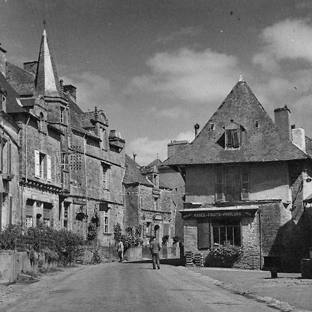 Le Pelican Hotel Rochefort-en-Terre Bagian luar foto